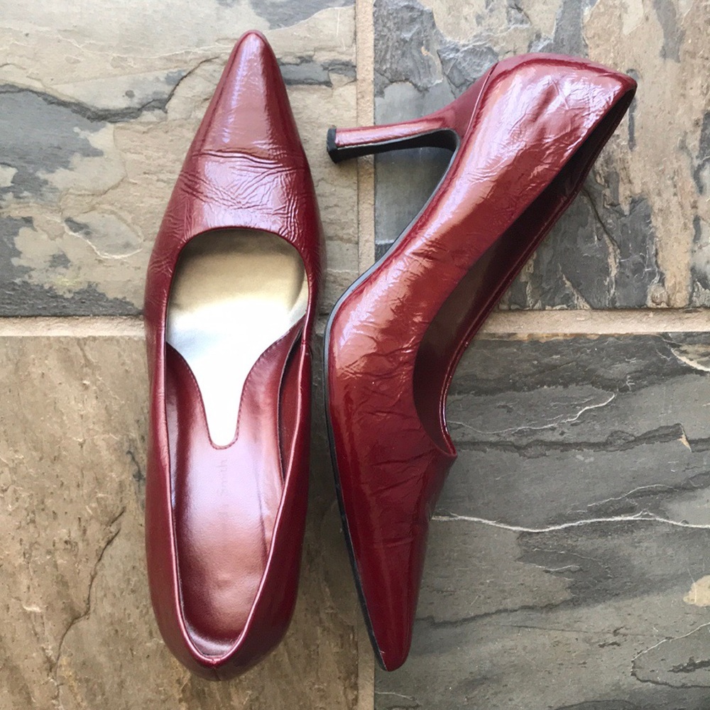 Amanda Smith red patent leather heels